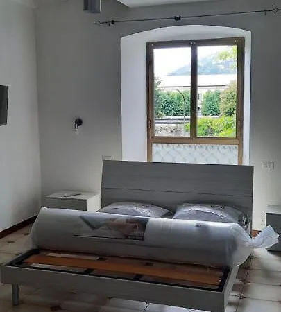 Ferry House 아파트