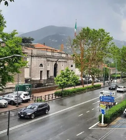 아파트 Ferry House