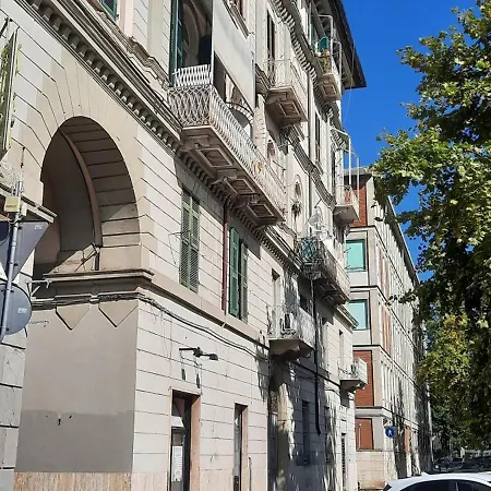 公寓 Ferry House 斯培西亚