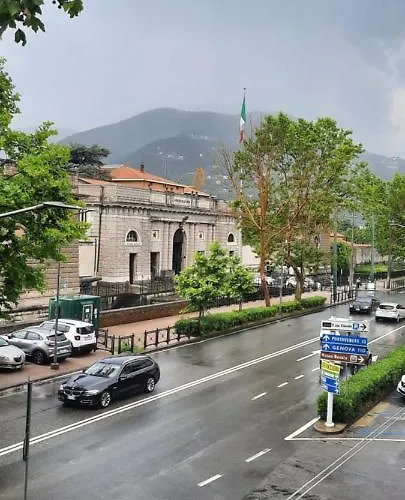 Apartment Ferry House